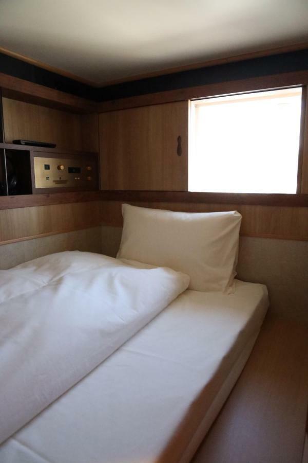 Cabin Inn Kyoto Sanjo Kawaramachi Extérieur photo